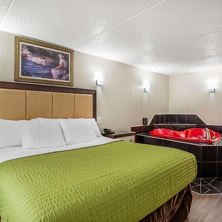 Econo Lodge Richmond-North Chesterfield Exterior photo
