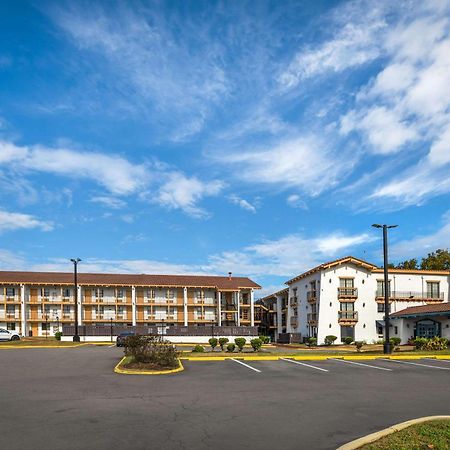 Econo Lodge Richmond-North Chesterfield Exterior photo