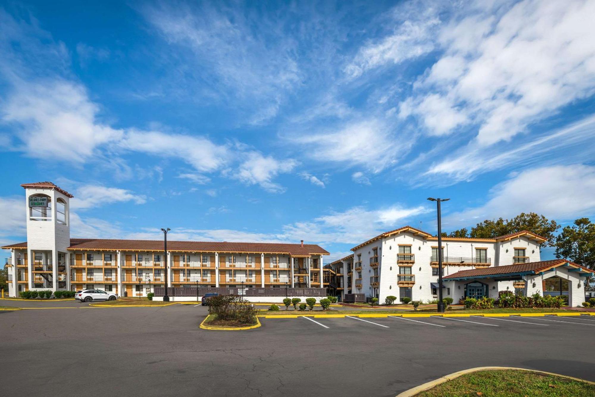 Econo Lodge Richmond-North Chesterfield Exterior photo